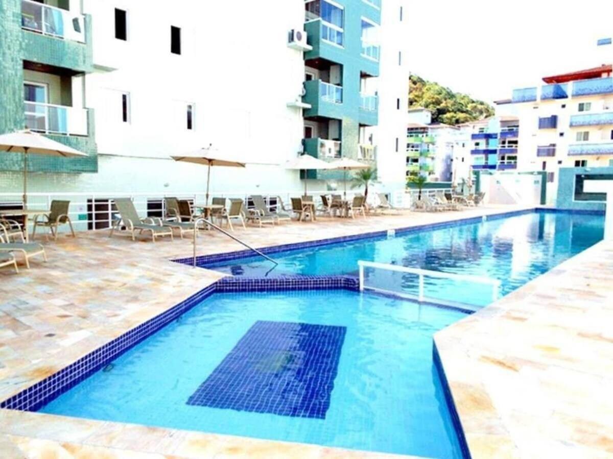 Apartamento Apto Grande